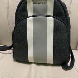 Micheal Kors Abbey Backpack Stripe 