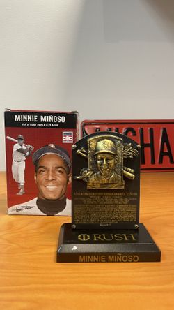Minnie Miñoso White Sox Plaque