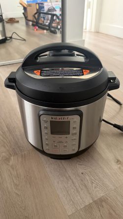 Instant pot Multi-use Pressure Cooker