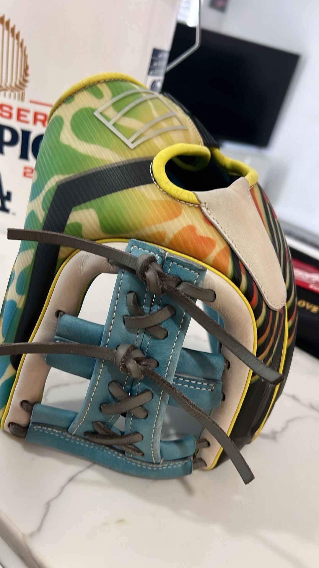 Rawlings Baseball glove