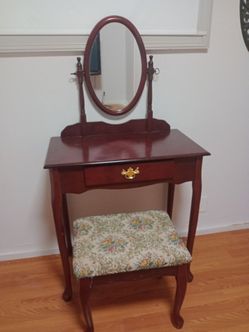Small vanity with mirror