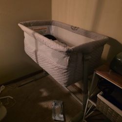 Bedside Bassinet 