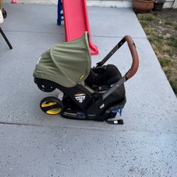 Doona Stroller/ Car Seat