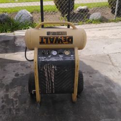 DeWalt Air Compressor 