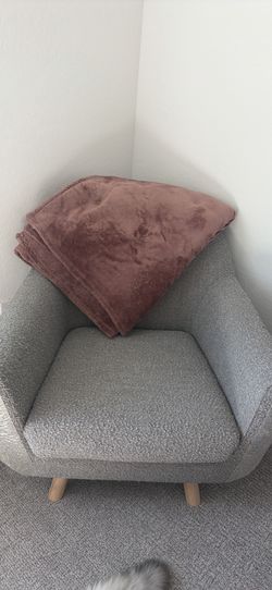Boucle chair - Article