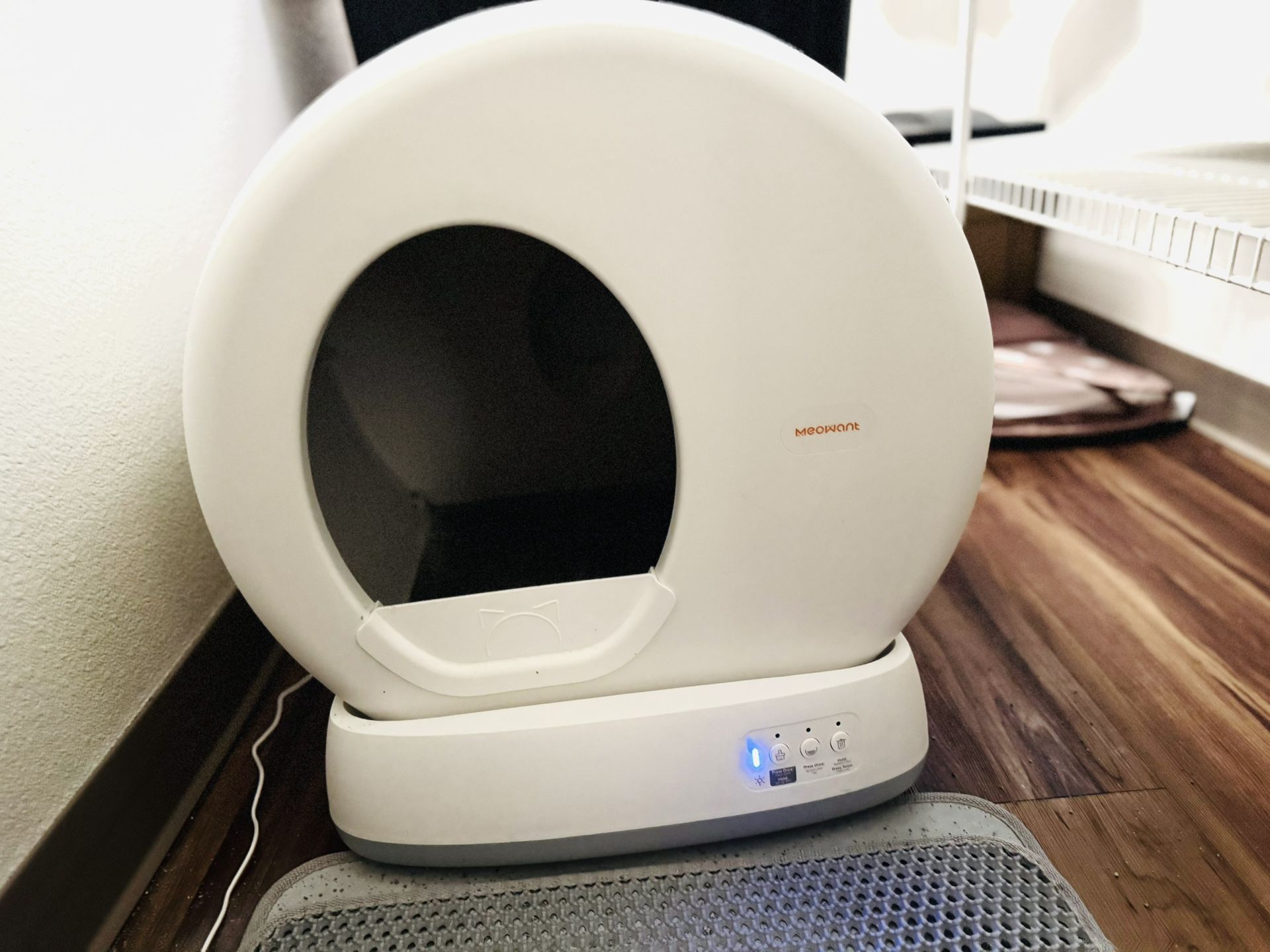 Meowant Self-Cleaning Cat Litter Box