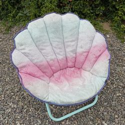 Fold Up Girls Shell Chair