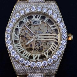 GLD WATCH & CHAIN BUNDLE