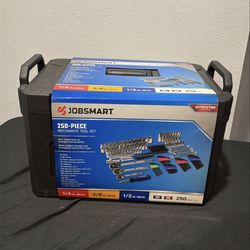 New JobSmart 250 pc. Mechanic Tool Set