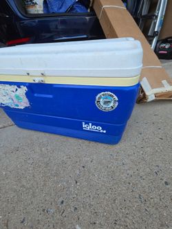 Igloo 54qt cooler