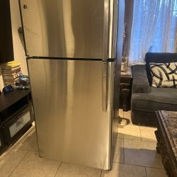 Refrigerator In Very Good Working Conditions