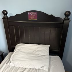 Twin Box Bed Complete 