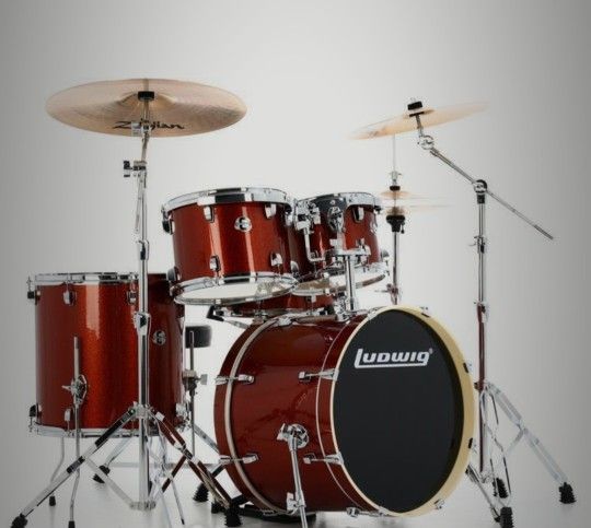 NEW COMPLETE LUDWIG DRUM SET