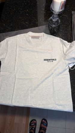 Essentials Fear of God tshirt