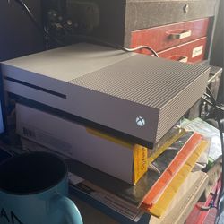 Xbox 1 S 1tb