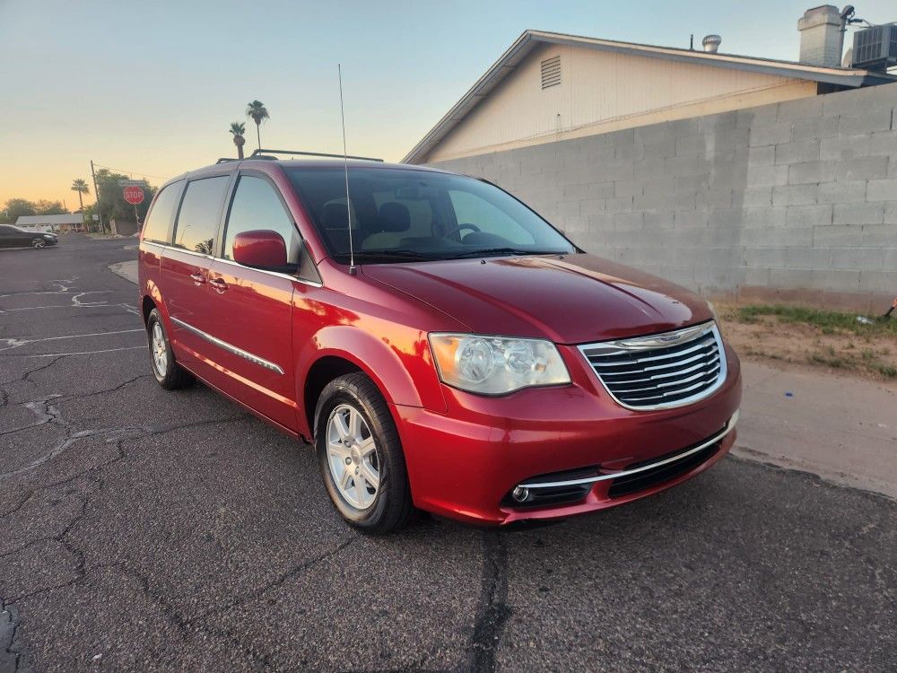 2011 Chrysler Town & Country
