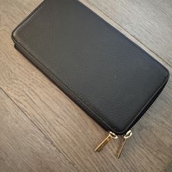 Neely & Chloe Zip Wallet NEVER WORN