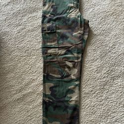 Men Army Pants (size Large And X-Large)