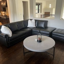 Black Leather Sectional Couch w/ottoman