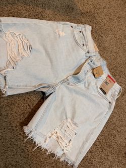 Levi’s shorts women’s