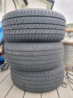 215/50R17 95V Tires
