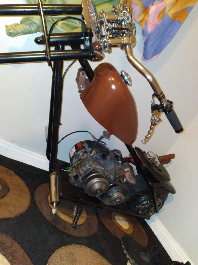 Photo Mini Custom Chopper NO ENGINE JUST FRAME SELL OR TRADE
