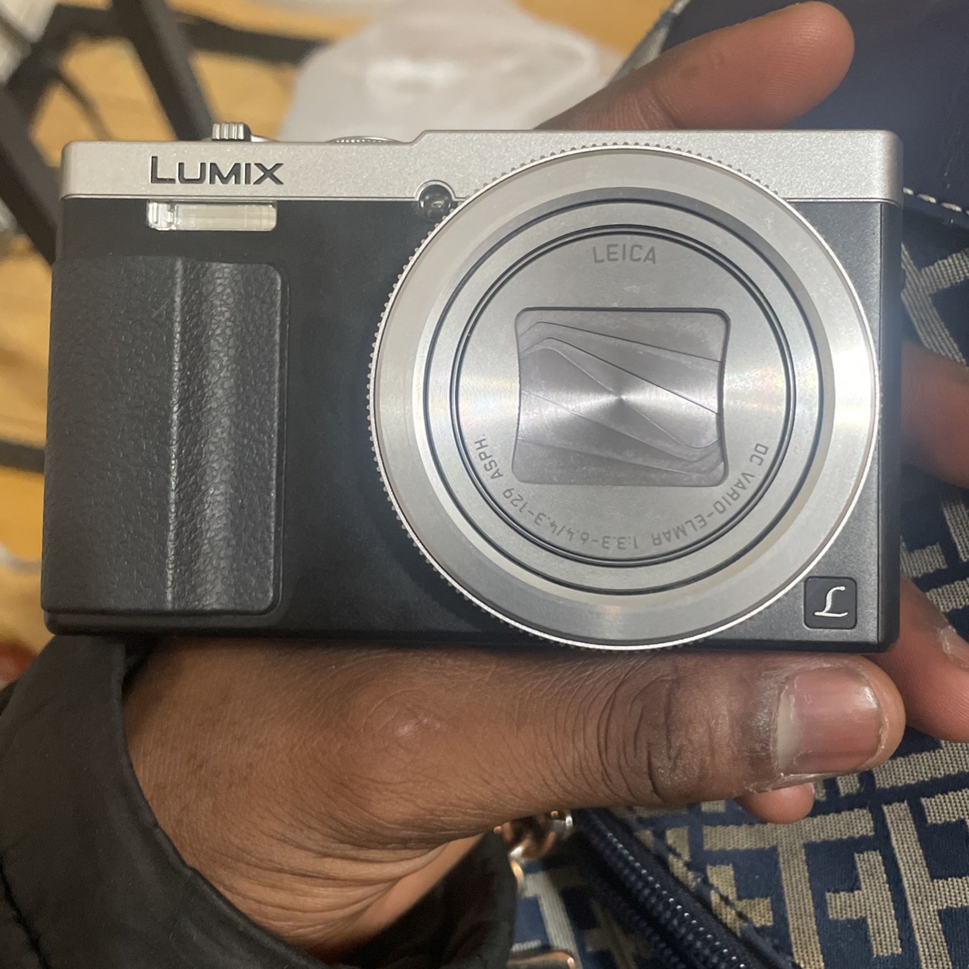 Panasonic Lumix 4K Point And Shoot Camera , 30X Leica Dc Vario-Elmar Lens F3.3-6.4, 18 Megapixels, High Sensitivity Sensor ,Dmc -zs60s (sliver)
