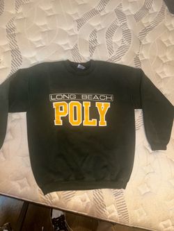 Longbeach poly crew. Neck