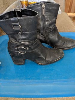 Harley Davidson size 6 1/2 boots