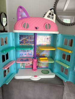 Gabby’s Dollhouse