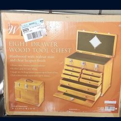 Windsor Design, Machinist, Eight Drawer, Wood Tool Chest. Portable  rubber grip. Single key locking system. Felt lined drawers.