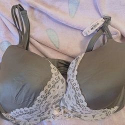 Victoria Secrets Bra..Green.  Never Worn