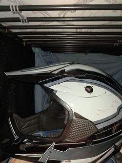 Vendo casco de moto de uso pero como nuevo