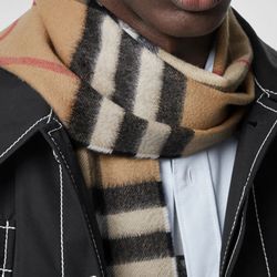 NWT BURBERRY LONDON Fine Brushed Cashmere Archive Monogram Scarf  Plaid Unisex 