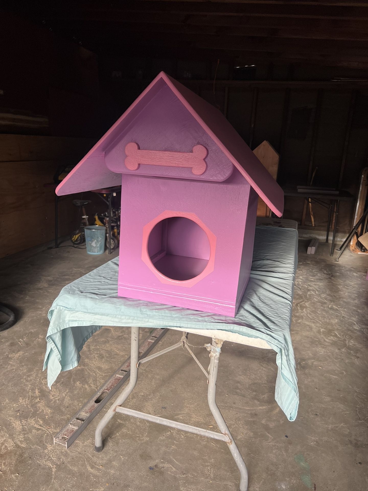 New Dog House ! Pink Purple 70$