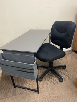 Desk w/ pocket 40” W & Comfy Office Depot Chair 20.5”W  🚚 extra Escritorio con silla cómoda