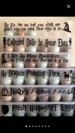 Custom egg cartons