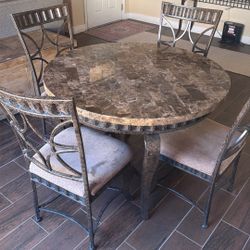 Old Round Table With 4 Chairs