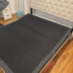 Series Hybrid Mattress And Deluxe Adjustable Base
