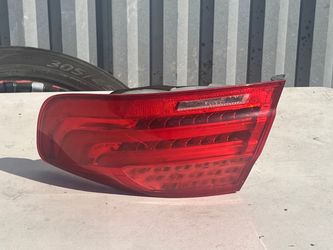 2011-2013 BMW E92 COUPE LCI 328i 335i TAIL LIGHT ASSEMBLY PASSENGER SIDE OEM