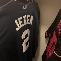 Jeter jersey