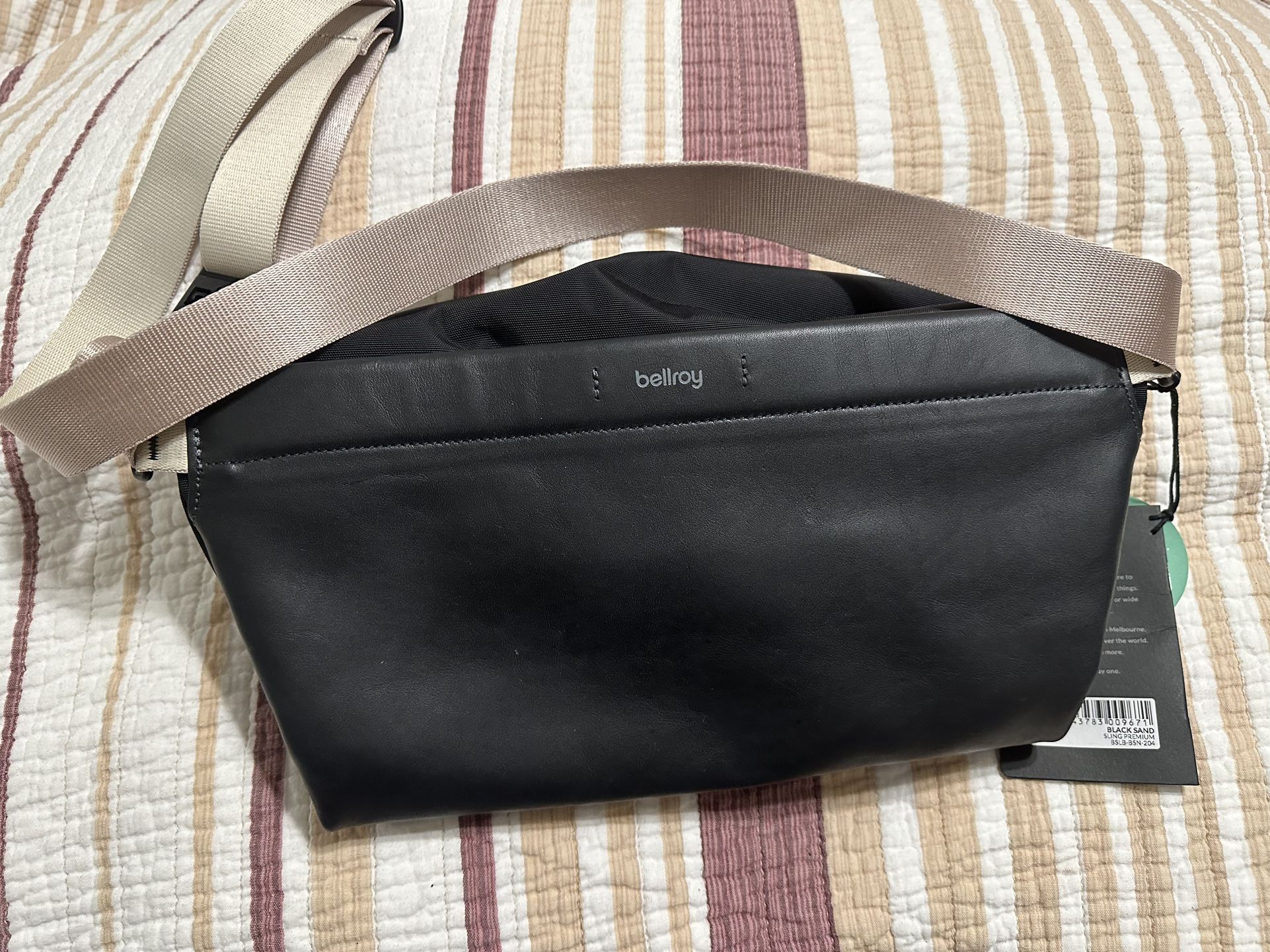 Bellroy Sling Bag - Premium (Leather Crossbody Bag For Men, Women, 7L)