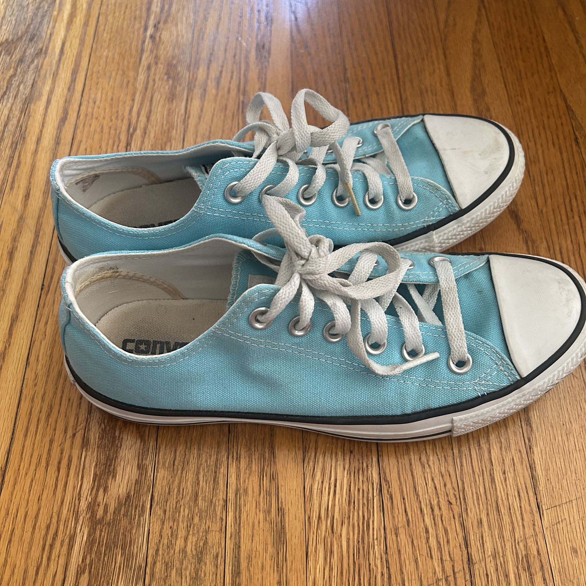 Converse Light Blue