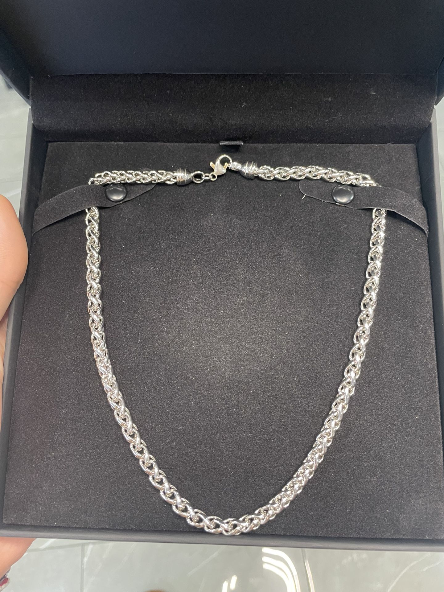 Stainless steel necklace