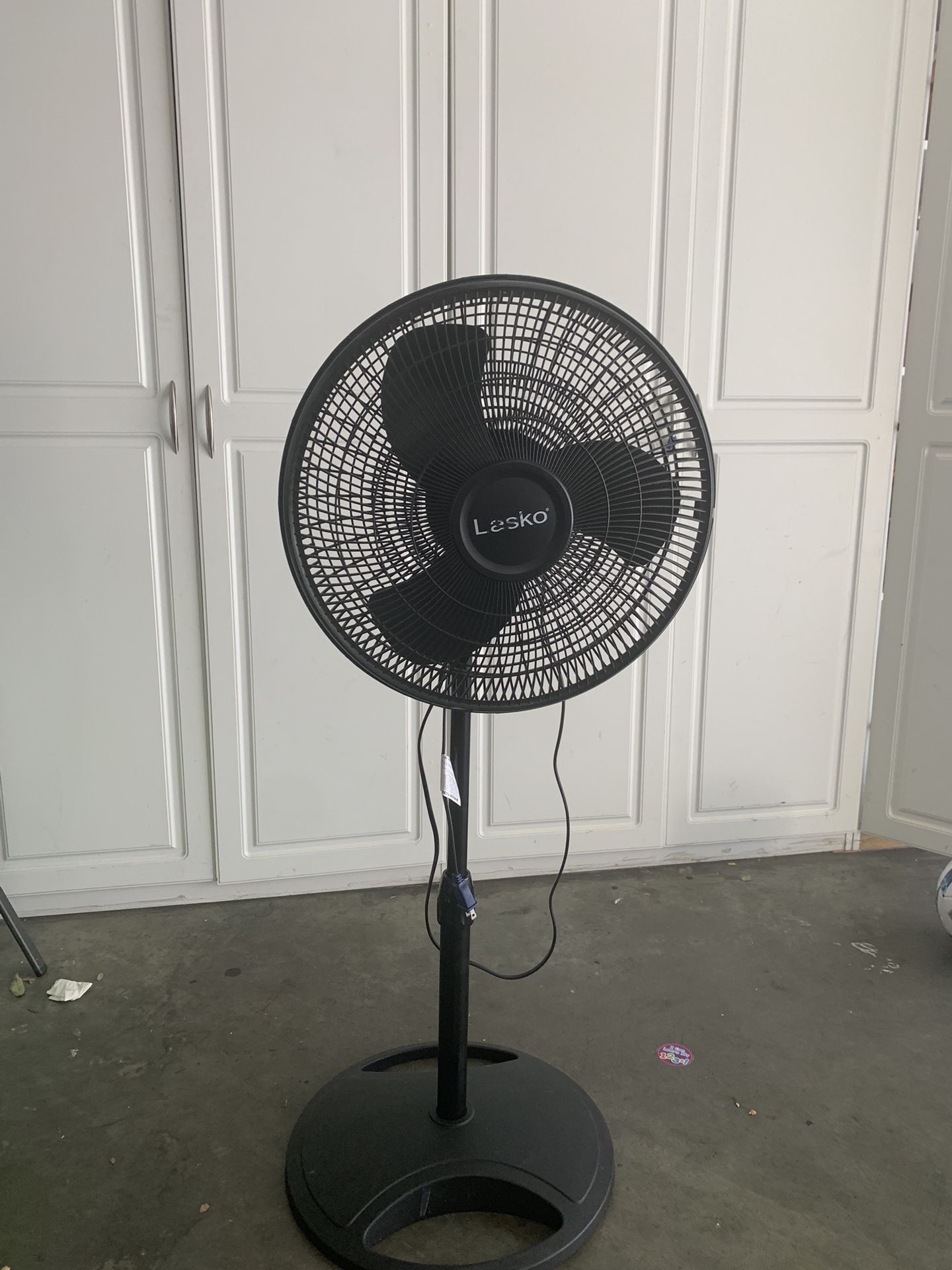 Lasko Pedestal Fan