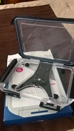 Aryca WSIPB Rock Waterproof Protective Case, Black Make an iPad, iPad 2 or 3rd Generation iPad Waterproof 100% waterproof case for iPad, iPad 2 and