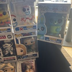Variety Of Funko Pops - 21 in total 