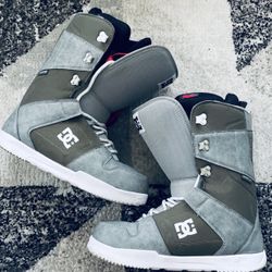 DC Phase Snowboarding Boots Size 9