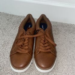 Nautica brand brown casual sneakers.