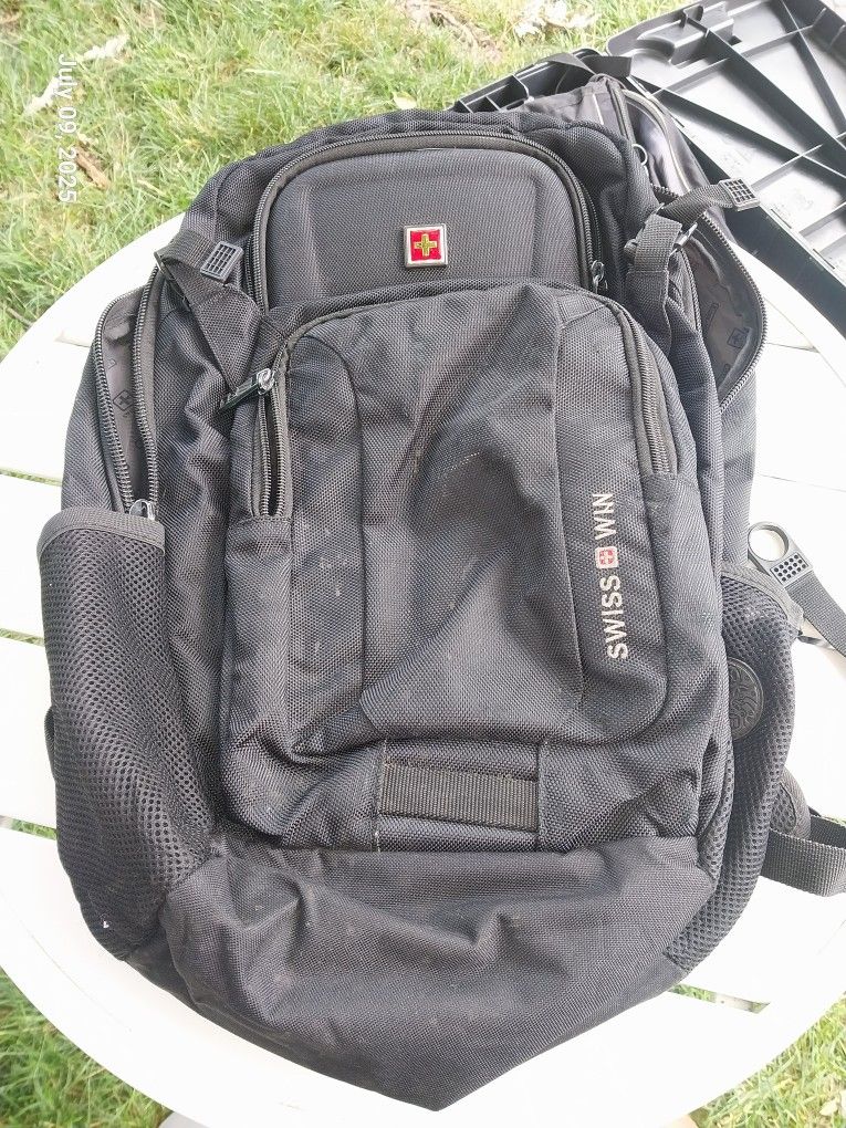 SwissGear Airflow Travel Laptop Backpack – Black – Spacious & Durable – Great Condition
